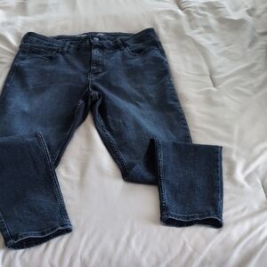 Old Navy High-Rise Rockstar Jeans in Dark Blue